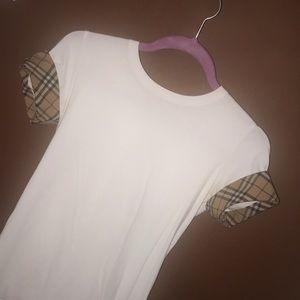 Burberry Women’s White T-shirt
